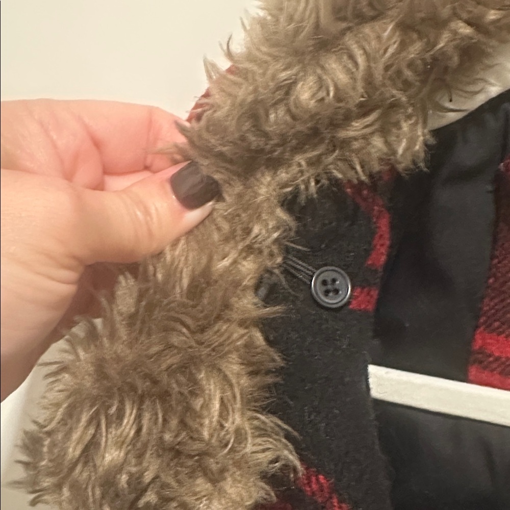 Red and Black Plaid Vest - Picture 6 of 9